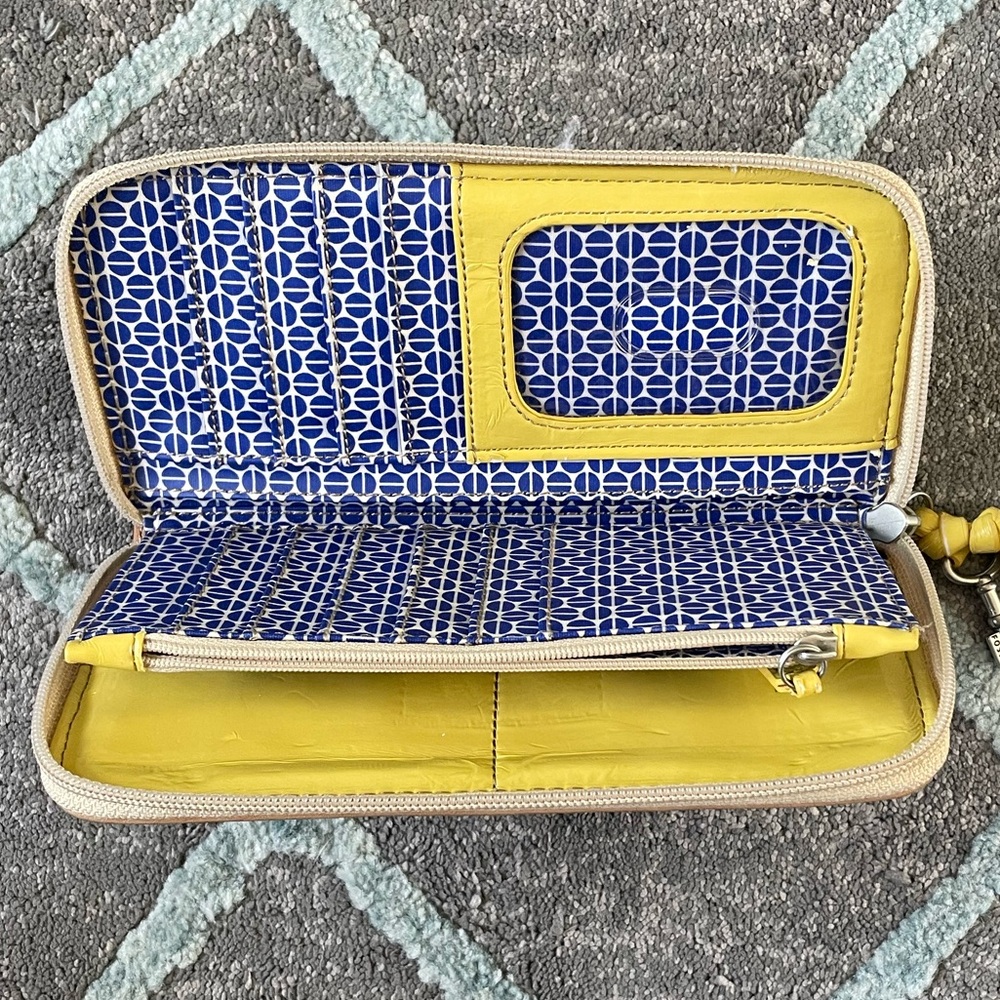 Fossil Key-Per Abstract Wallet For Women - image 6